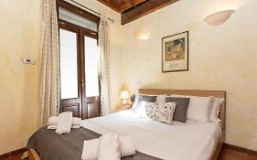 Rental In Rome Luce Apartment
